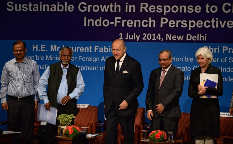 Minister Laurent Fabius emphasizes the IFWN at a panel discussion in Delhi